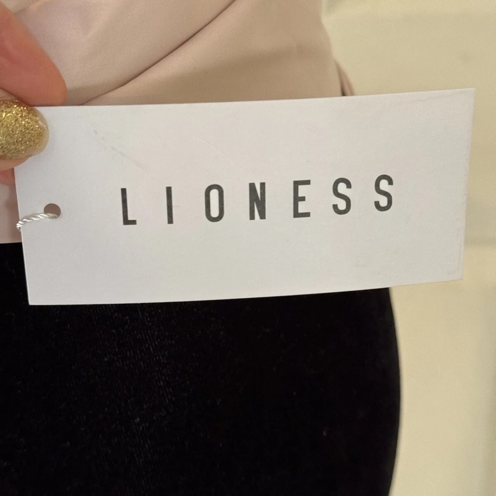 NWT Lioness Top XL Hands Off Me Satin Wrap Crop Blush Wear Multi Ways Festival - Picture 10 of 13